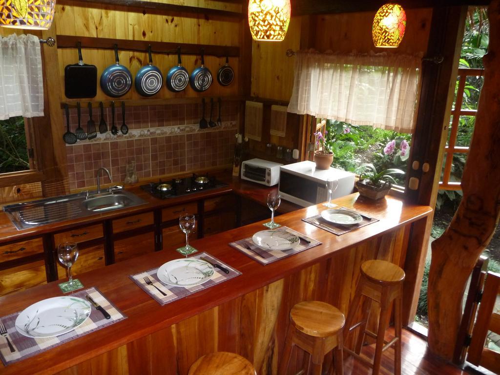 Topos Tree House Cahuita Exterior foto