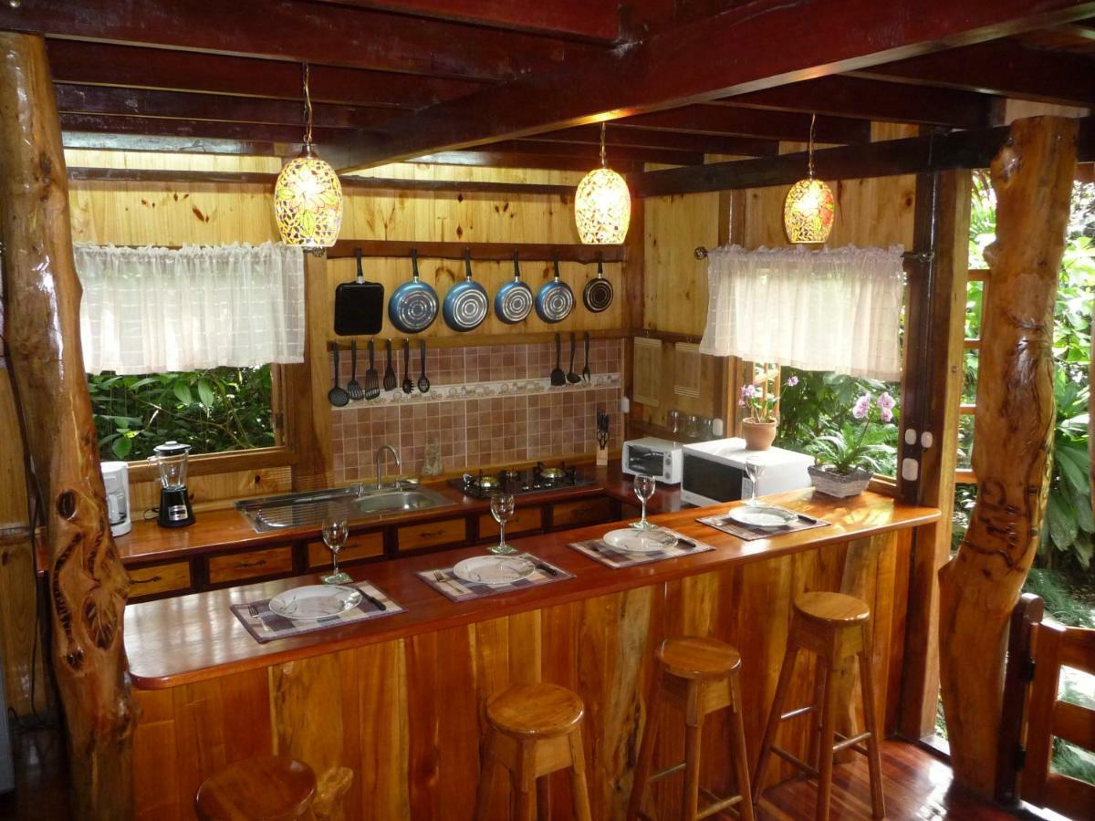 Topos Tree House Cahuita Exterior foto